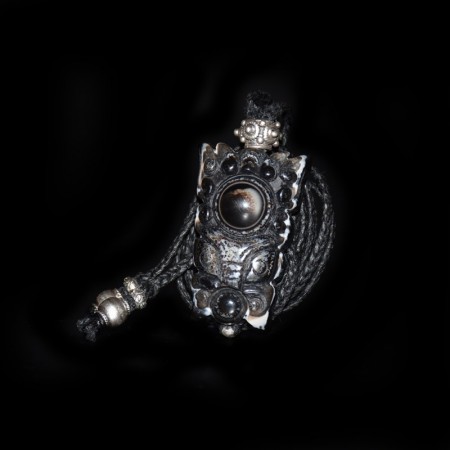Carved Tibetan Eye Agate Amulet Talisman Necklace