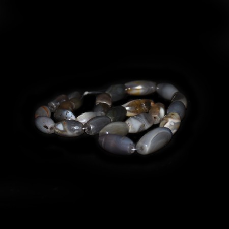 Strand with antique grey Agate Beads