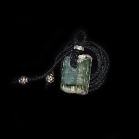 Green terminated Tourmaline Crystal Amulet Macramé Necklace