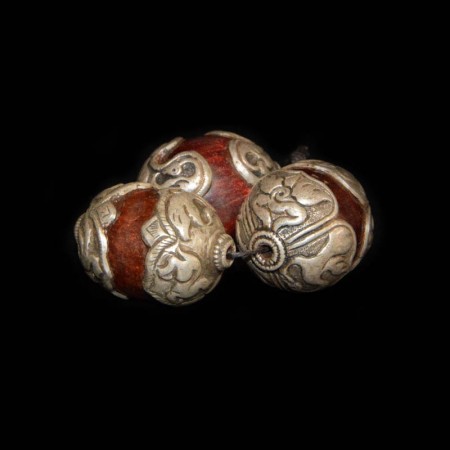 Vintage Tibetan Resin Silver Beads