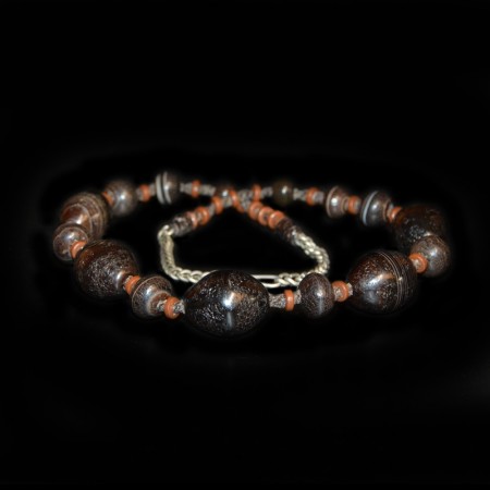 Antique tibetan Agate Bead Necklace