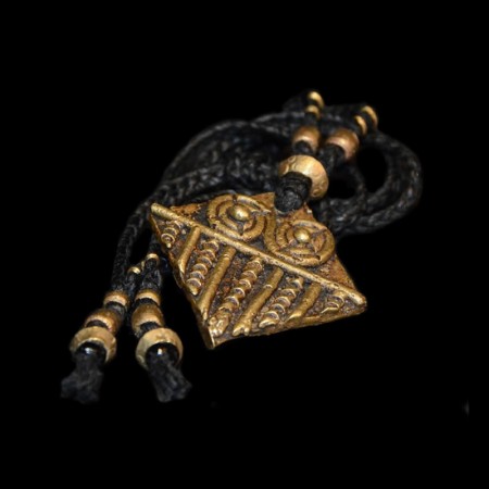 Antique Akan / Ashanti Brass Goldweight Amulet