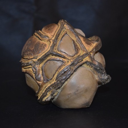 Drachen-Stein oder Drachen-Ei / Eisen-Kupfer Venen-Suiseki-Stein aus China
