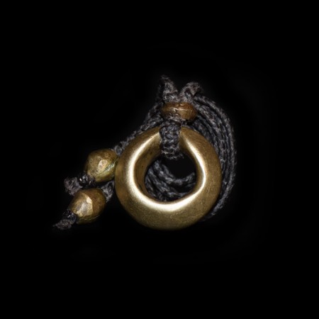 Antike Messing Ring Amulett Makramee Halskette