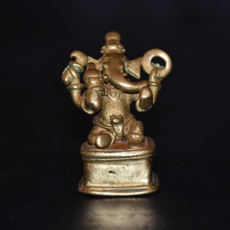 Kleine antike Ganesha mit Schlange Statue