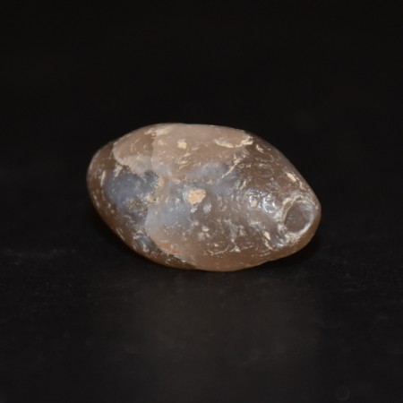 Grosse antike neolithische Quartz / blaue Chalcedon Kristall-Perle