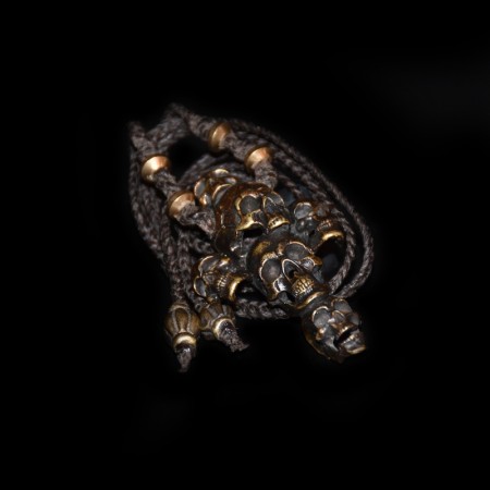 Bronze Totenkopf Amulett Makramee Halskette