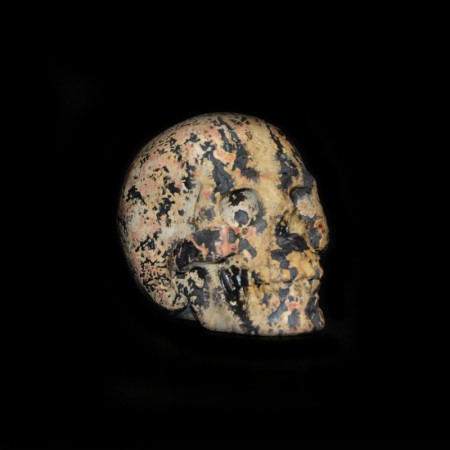 Stein Totenkopf aus Jaspis