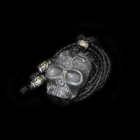 Hematit Totenkopf Amulet Halskette