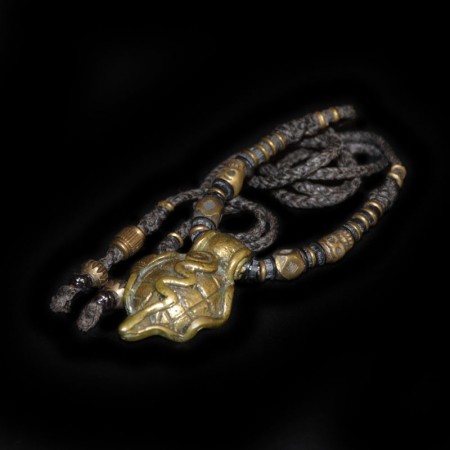Antikes Pidta Messing-Amulett