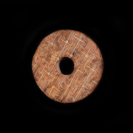 Geschnitztes Hongshan Bi Amulett