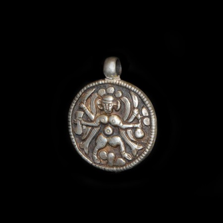 Altes gepunztes Silber Amulett aus Nepal